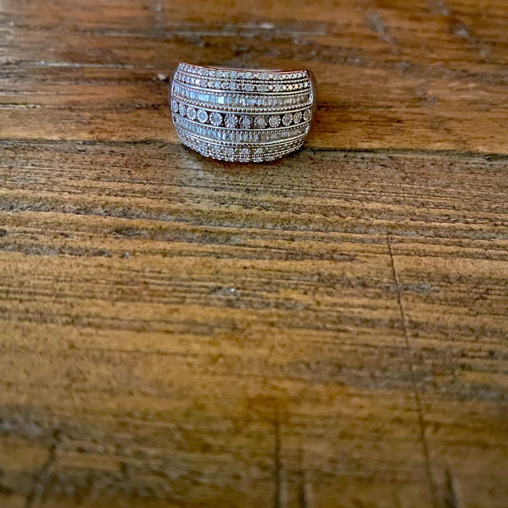 Ring With real diamonds